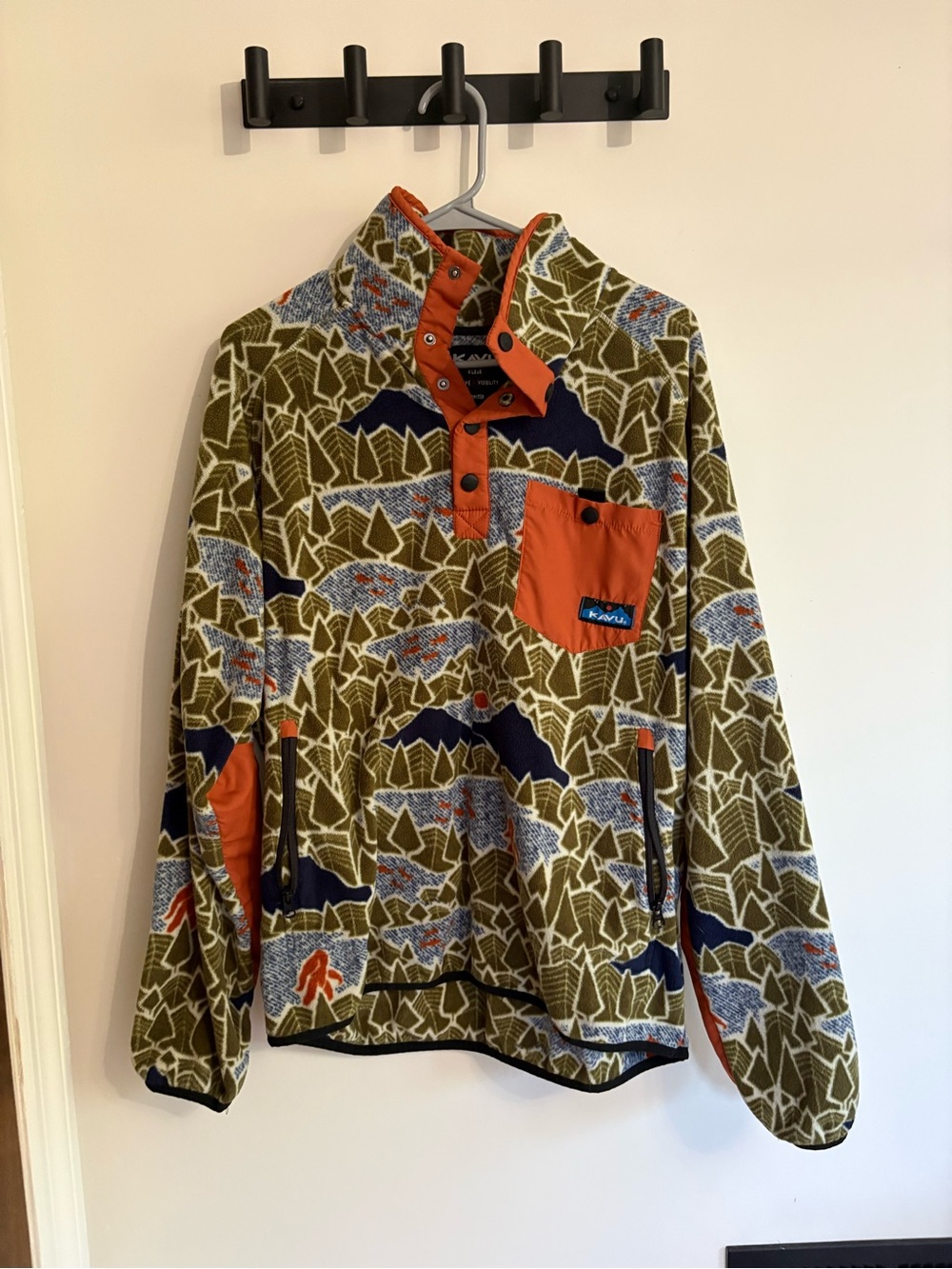 Kavu Olive Green Printed Fleece Pullover with Orange Pocket